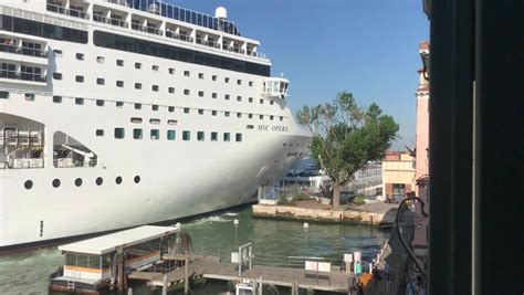 Venice Tourists Flee In Terror As Huge Cruise Ship Crashes Into Dock