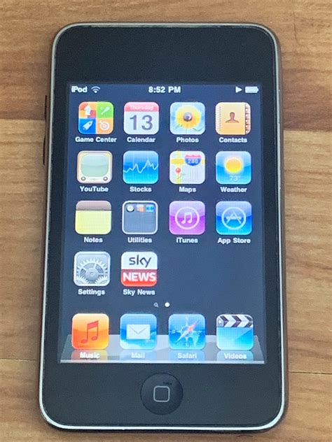 Ipod Touch 2nd Generation 8gb In Stoke On Trent For £1000 For Sale