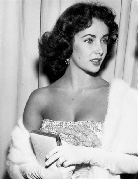 Elizabeth Taylor 💍 Vintage Hollywood Glamour Hollywood Icons Golden