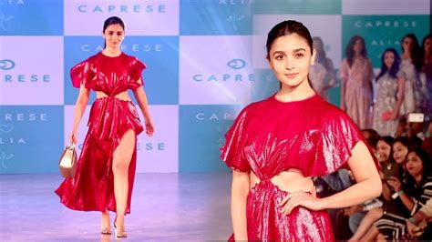 Gorgeous Alia Bhatt Walks The Ramp For Caprese Bags YouTube