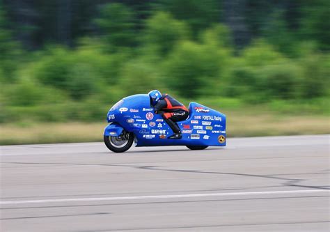 Warner Breaks 300 Mph Barrier On Suzuki Hayabusa Based Motorcycle In