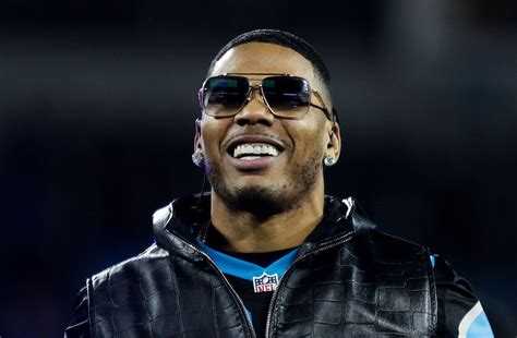 Rapper Nelly Teases Return Of ‘00s Curve Hugging Apple Bottoms Jeans
