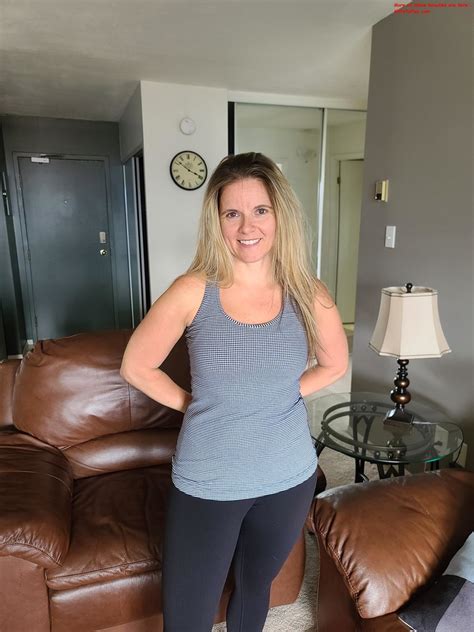 Hot Milf Next Door On Twitter Rt Proudmilfs Am I Someone Youd Be