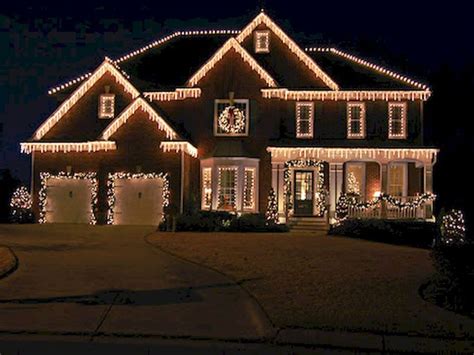 Nice 70 Awesome Farmhouse Style Exterior Christmas Lights Decorations