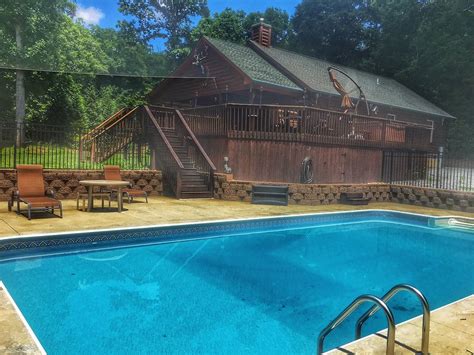 Welcome to whiteside cove cabins. Oasis at Green River Highlands - Pool, hot tub, and ...