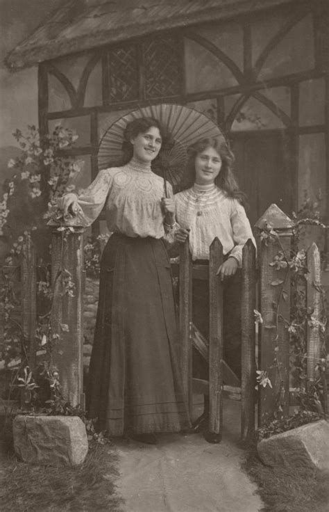 Vintage Portrait Photos Of The Dare Sisters Phyllis And