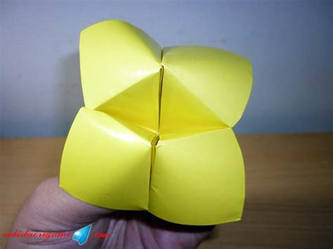 Cara membuat origami bunga, kupu kupu, bintang, love sederhana beserta gambarnya. Cara Membuat Origami Mainan Jari Tangan :: Aneka Bentuk ...
