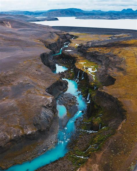 Beautiful Turquoise Rivers Of The Icelandic Highlands This Canyon Is