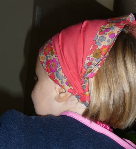 Comment se faire un masque sans avoir à coudre ? Tuto pour réaliser un foulard-bandeau de petite fille ...