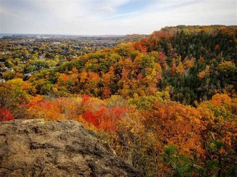 10 Breathtaking Lookouts For Fall Colours Near Toronto Recipefiesta