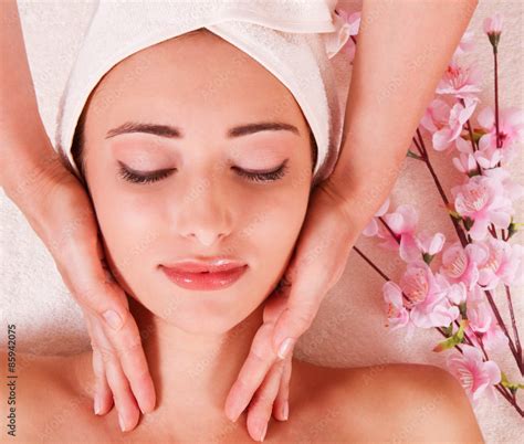 Beautiful Young Woman Getting Spa Massage Stock Foto Adobe Stock
