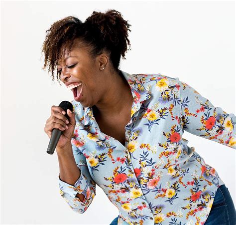 Woman Vocalist Singing Karaoke Premium Photo Rawpixel
