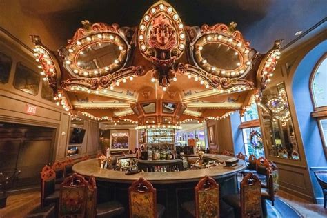 The Most Iconic Hotel Bars Around The World