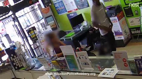 Armed Robber Prays After Getting Locked Inside A Cell Phone Store Youtube