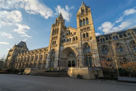 The Natural History Museum London Guided Tour Semi Private 8ppl Max 2023