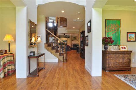 Zero lot line house plan with amenities