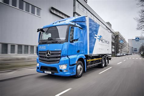 Mercedes Benz Introduces The EActros A 200 KM Heavy Duty Electric