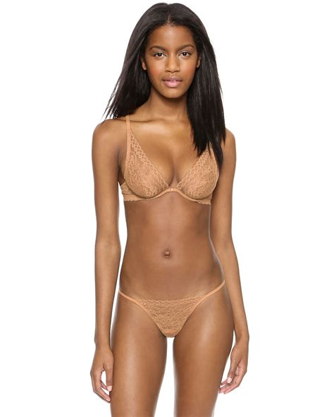 Nude Bra Colors How To Figure Out Which Shade Is Right For Your Skin Tone Glamour