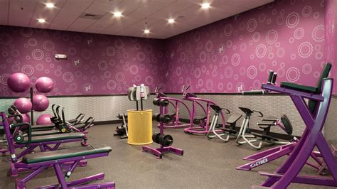 Gym in Beaumont, TX | 6430 Eastex Fwy | Planet Fitness