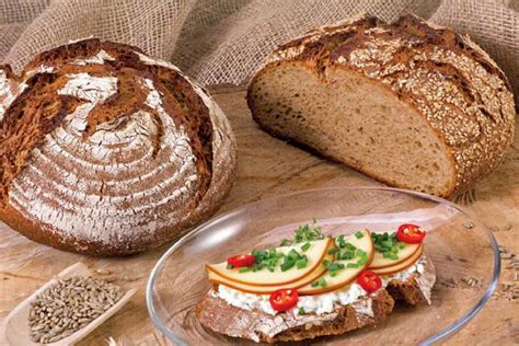 Brot backen mit Urgetreide - Buchtipp - emmer.info