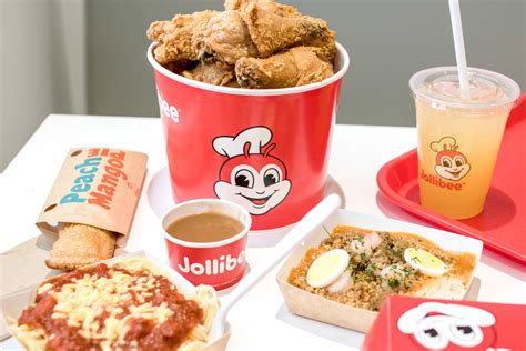 Whats On The Menu And What Isnt At Torontos First Jollibee Photos