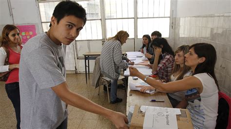 Más De Medio Millón De Jóvenes Entre 16 Y 18 Años Votarán Por Primera Vez En La Provincia Que