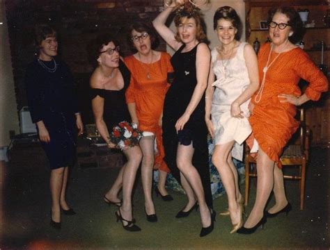 22 Vintage Snapshots Of New Years Eve Parties In The 1950s And 1960s