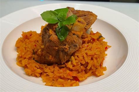 Arroz con cerdo a lo catracho con el exquisito sazón casero