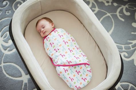 How to Swaddle a Baby| Step by Step Swaddle a Baby