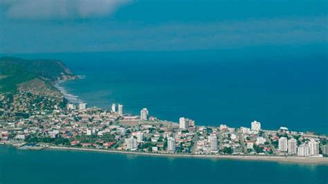 Playa De Bahía De Caráquez En Manabí