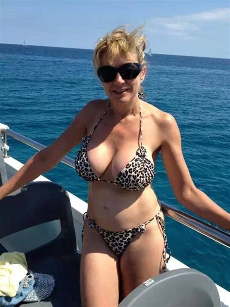 Grannies Bikinis Mature Bikini Sexy Older Women