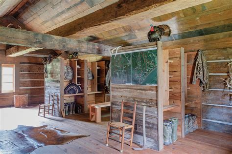 Restoring An 1830s Log Cabin