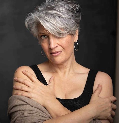 When we step over a certain age, we start to wonder how to remain youthful without sacrificing the gracious and respectable look. 50 Best Short Hairstyles For Women Over 50 » Hairstyle Samples