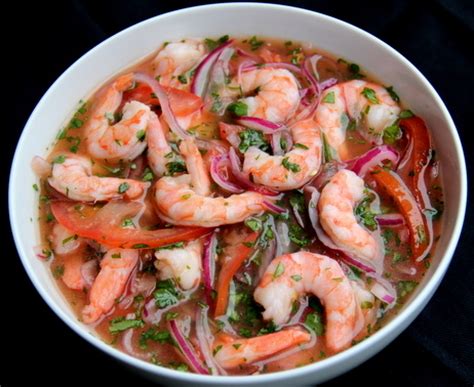 Aunque realmente no se sabe con exactitud si esta técnica nació en perú, ya que la cocina peruana tiene platos en los que se dejan notar numerosas influencias culturales. Ceviches de la Costa | ECUADOR TOURIST