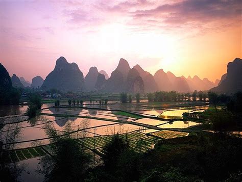 Guilin And Lijiang River National Park Guangxi China