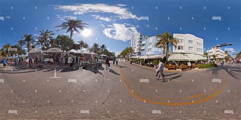360° View Of Miami Beach Art Deco Weekend 2 Alamy