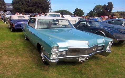 transpress nz: 1968 Cadillac Coupe DeVille