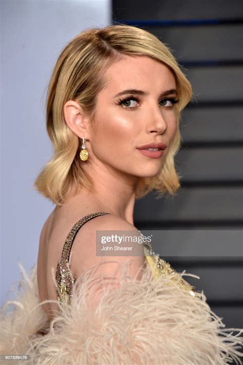 Actress Emma Roberts Attends The 2018 Vanity Fair Oscar Party Hosted