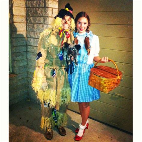 Cute Couples Costume Dorothy And The Scare Crow Cute Couples