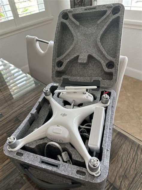 Dji Phantom 4 Pro V20 Drone Quadcopter Cppt0000024401