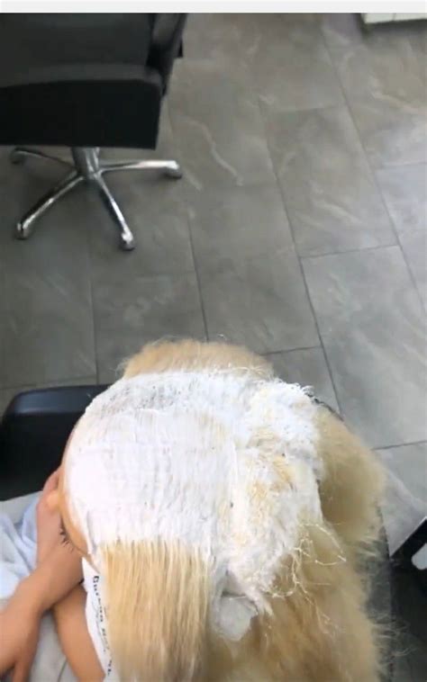 Pin By Jas Gio On Bleaching Dyeing 2 Blonde Dye Bleached Hair