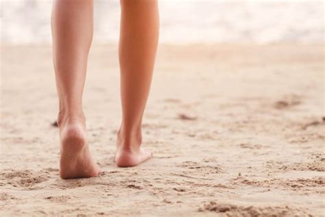 Caminar Por La Playa Tiene Muchos M S Beneficios Para Ti De Lo Que Cre As