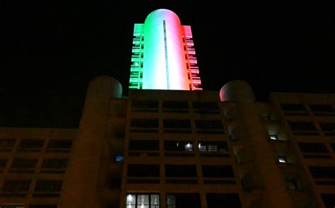 Giorno Del Ricordo Il Tricolore Illumina La Torre Della Regione Per
