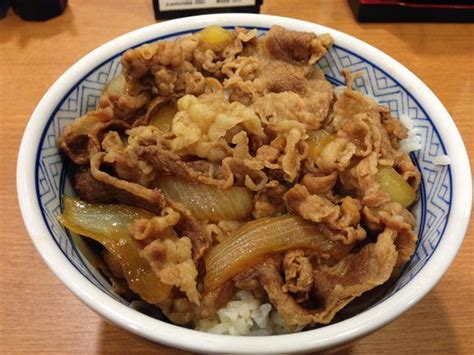 Itulah resep dan cara membuat daging yakiniku ala yoshinoya yang enak banget. Cheapskate news - Yoshinoya beef bowls for just Y250 ...