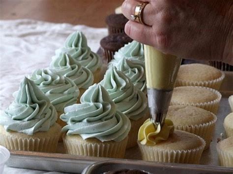 White Wedding Cake Cupcakes Recipe Girl