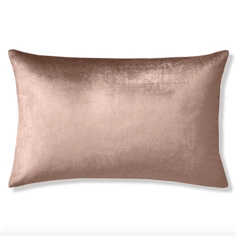 23 Chic And Affordable Pieces Of Rose Gold Room Décor