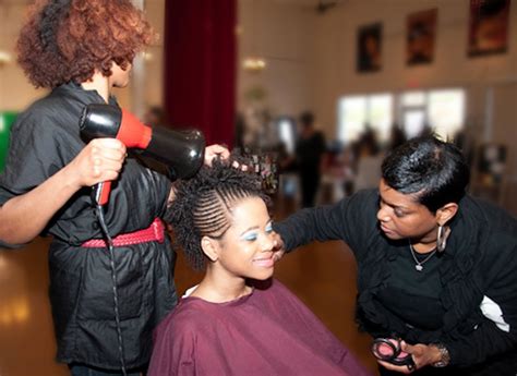 Our professional staff has the proper certification to work in their respective fields. Fabulocs, MD | Curls Understood