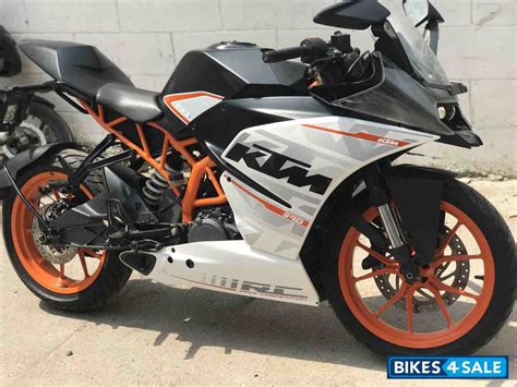 Agile, fast, suitable for a2 driving license and extremely sporty. Used 2015 model KTM RC 390 for sale in Hyderabad. ID ...