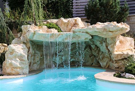 Sehr vorteilhaft ist es, wenn die menschen den wasserfall schon durch. Pool Poolbau