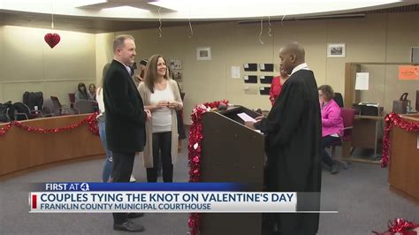 Dozens Of Couples Celebrate Valentines Day With Courthouse Weddings Nbc4 Wcmh Tv